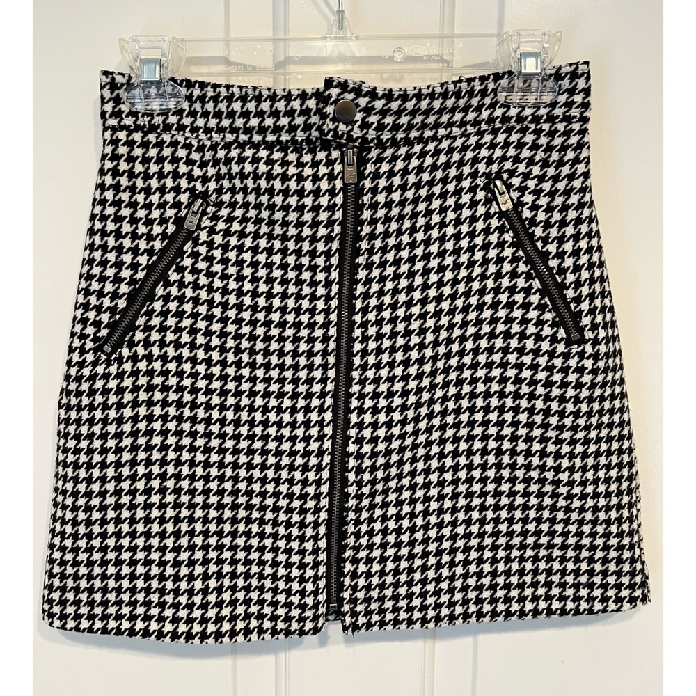 Hollister houndstooth mini skirt